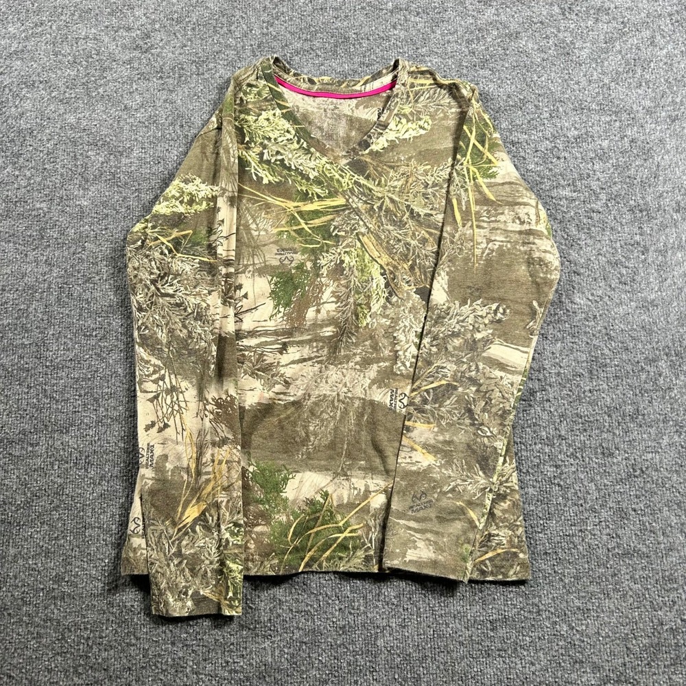 Realtree Shirt Womens Size M Brown Camo V-Neck Long Sleeve Outdoor Lightweight